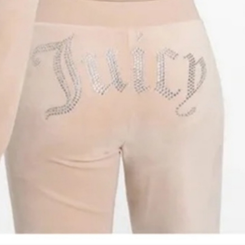 Juicy Couture Velour pants with Rhinestone details on back and on front Pocket